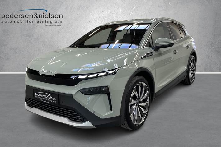 Grøn Skoda Elroq fra 2025 set udefra