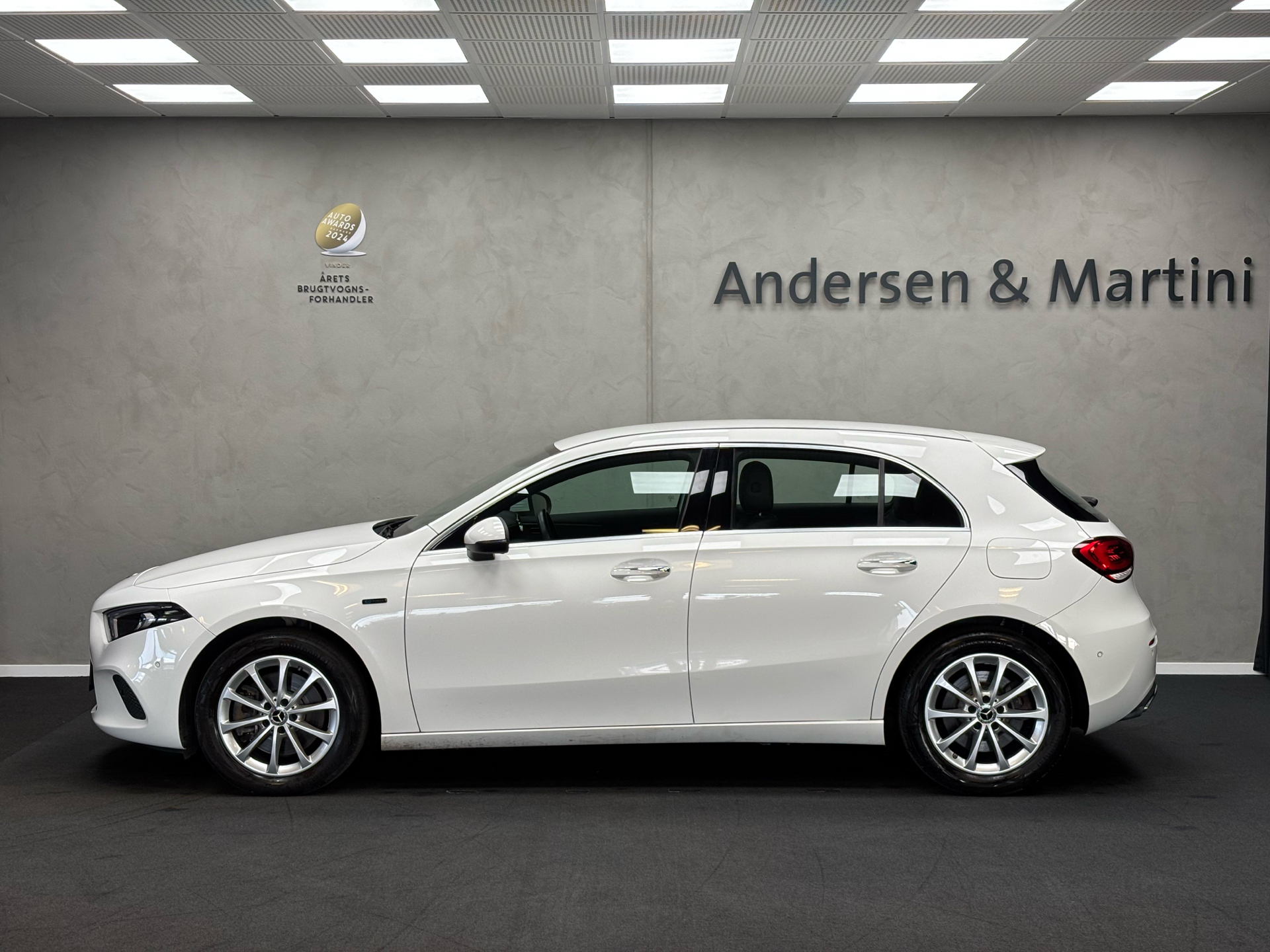 Mercedes A250 e 1,3 Plugin-hybrid Progressive 8G-DCT 218HK 5d 8g Aut.