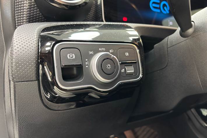 Hvid Mercedes A250 e fra 2020