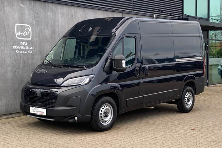 Sort Fiat Ducato fra 2025