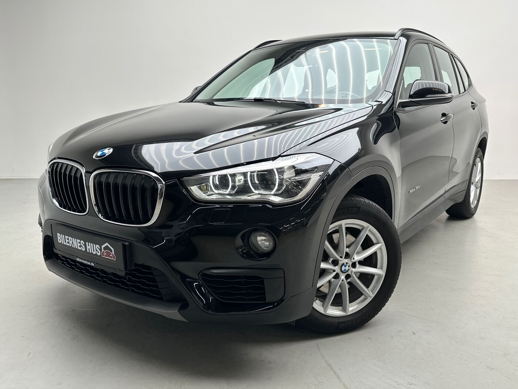 Sort BMW X1 fra 2017