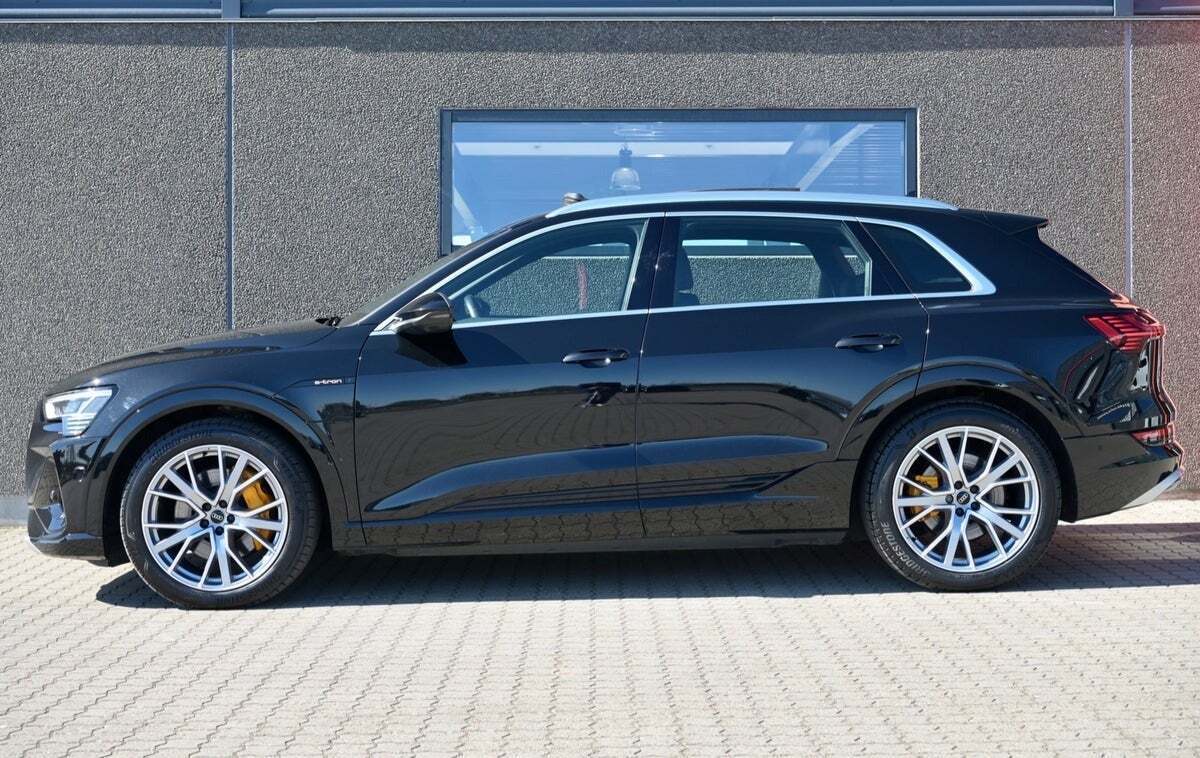 Audi e-tron 55 S-line quattro