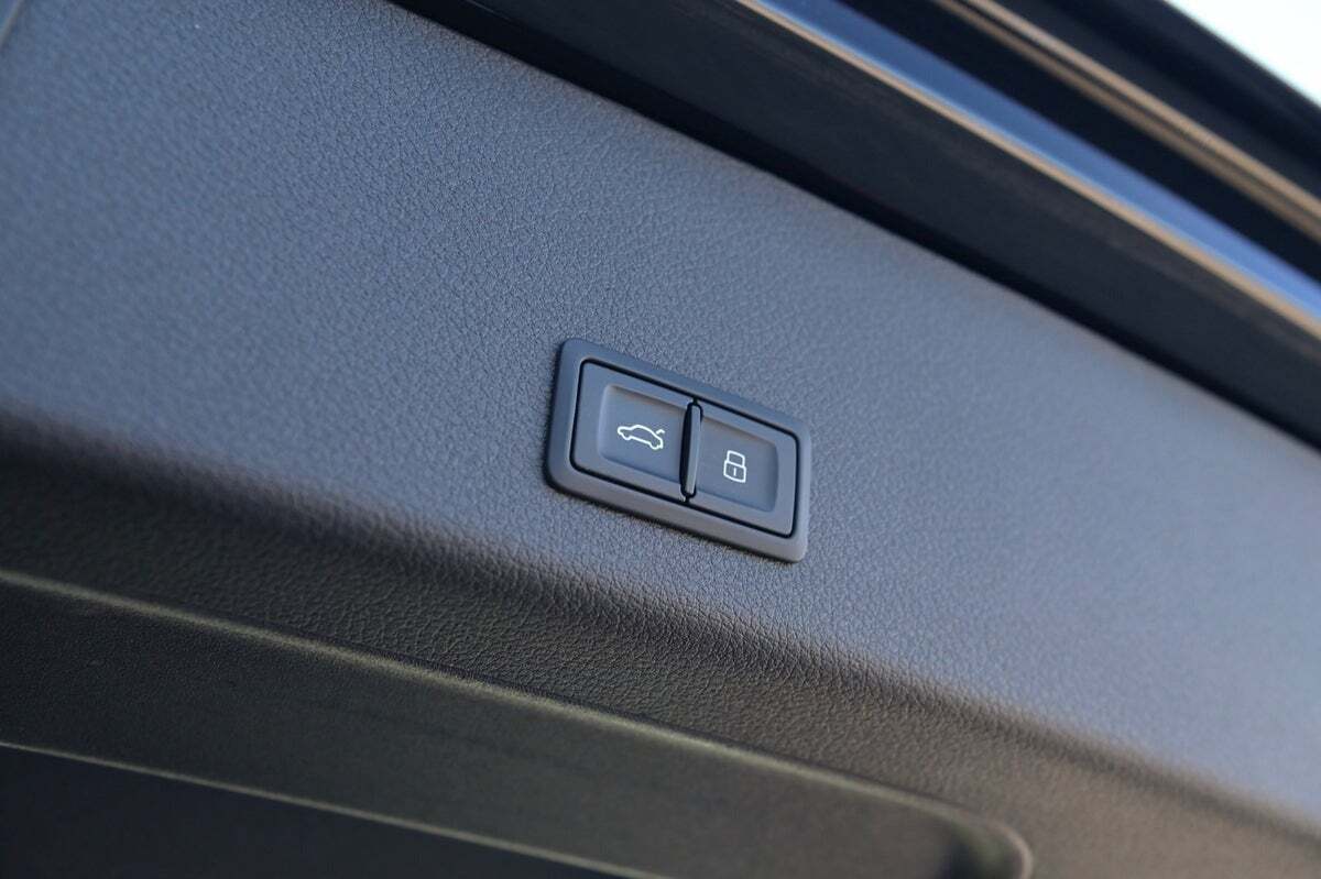 Sort Audi e-tron fra 2023