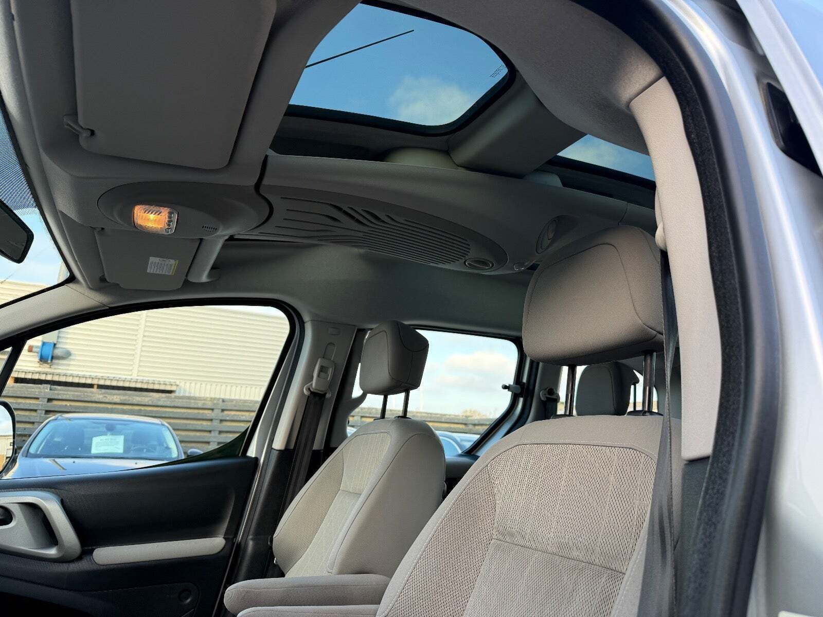 Peugeot Partner Tepee 1,6 HDi 109 Comfort Outdoor