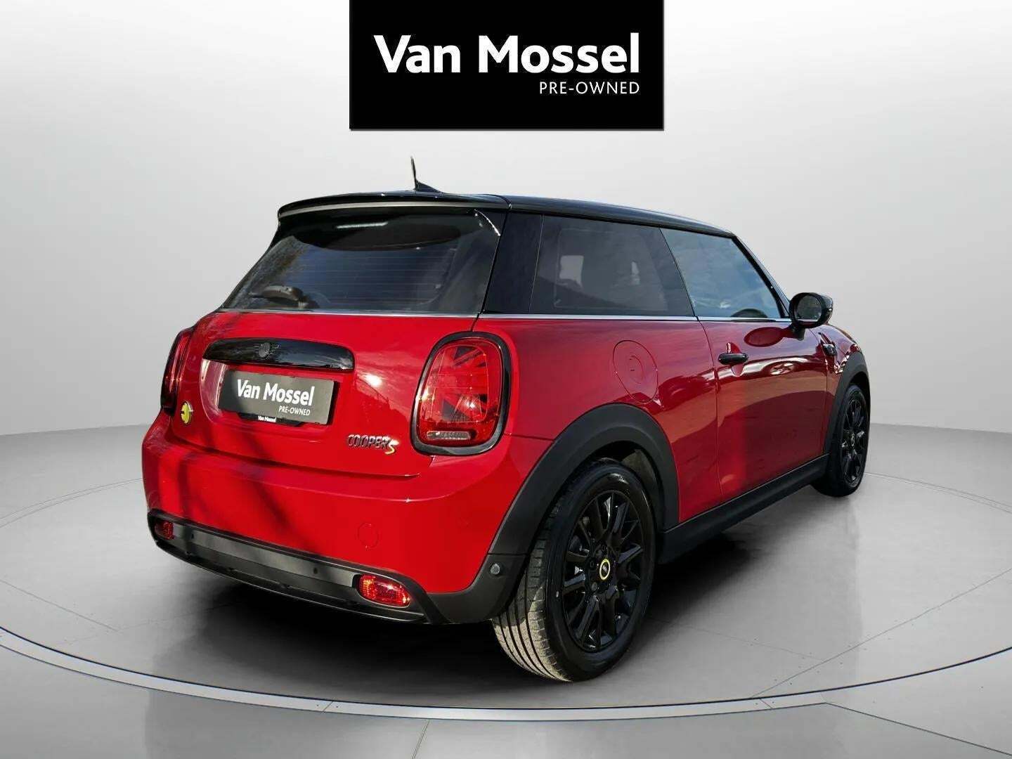 Mini Cooper SE Classic Trim