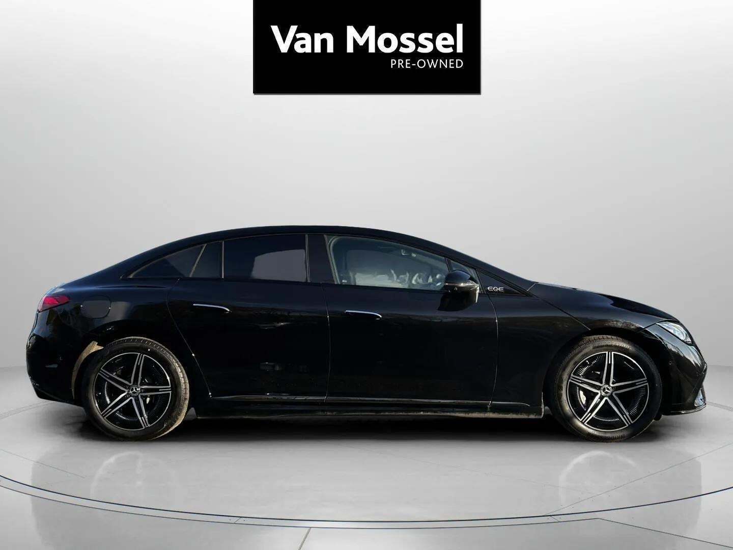 Mercedes EQE350 AMG Line