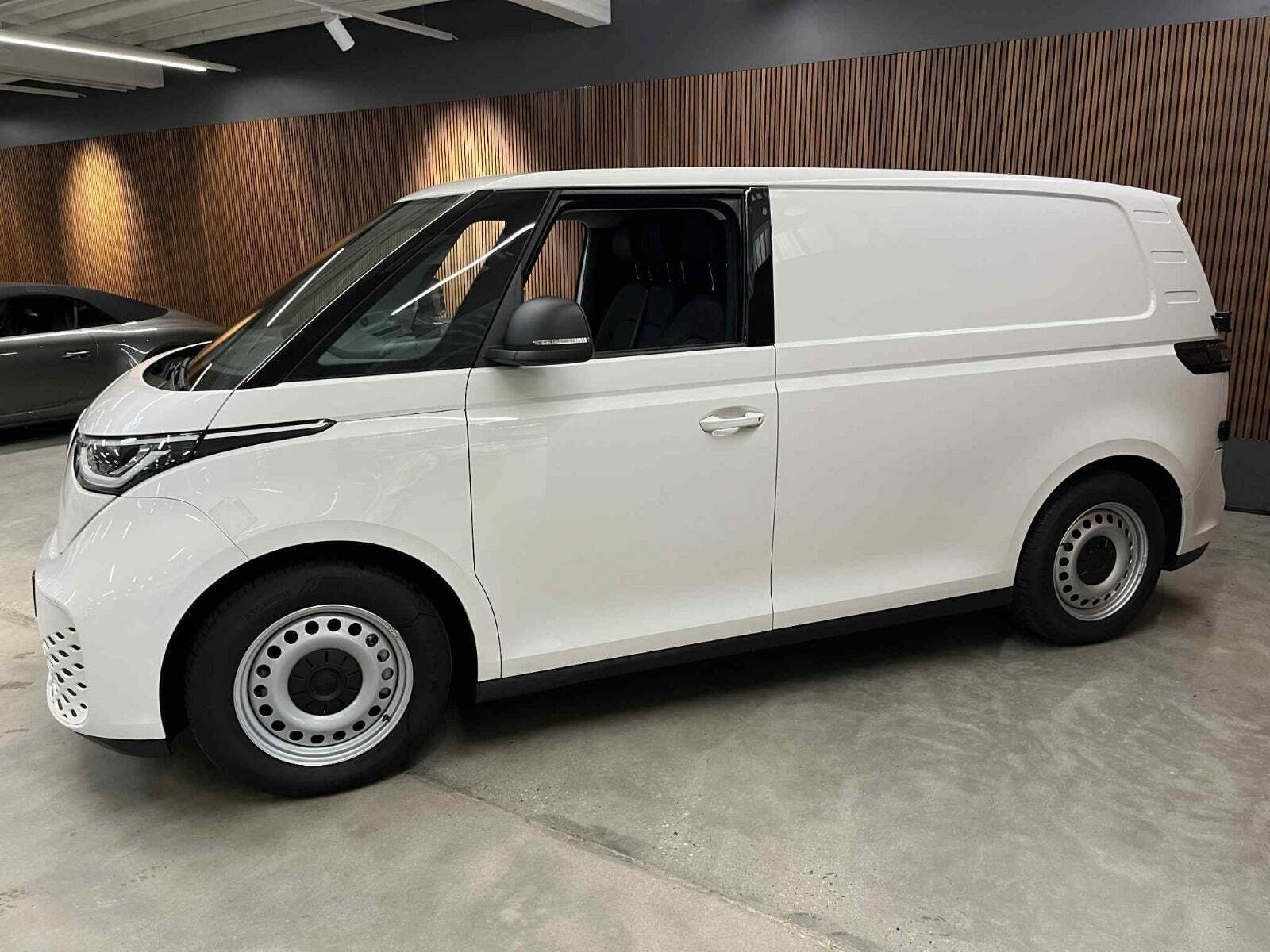 VW ID.Buzz 79 Cargo Comfort