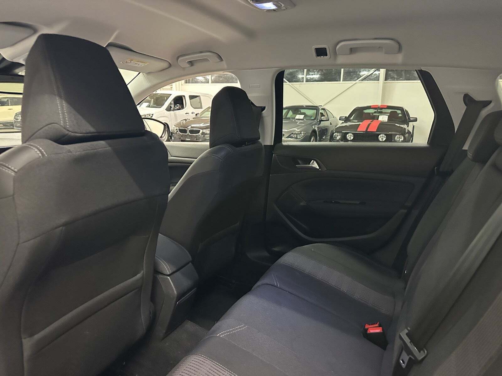 Sort Peugeot 308 fra 2021