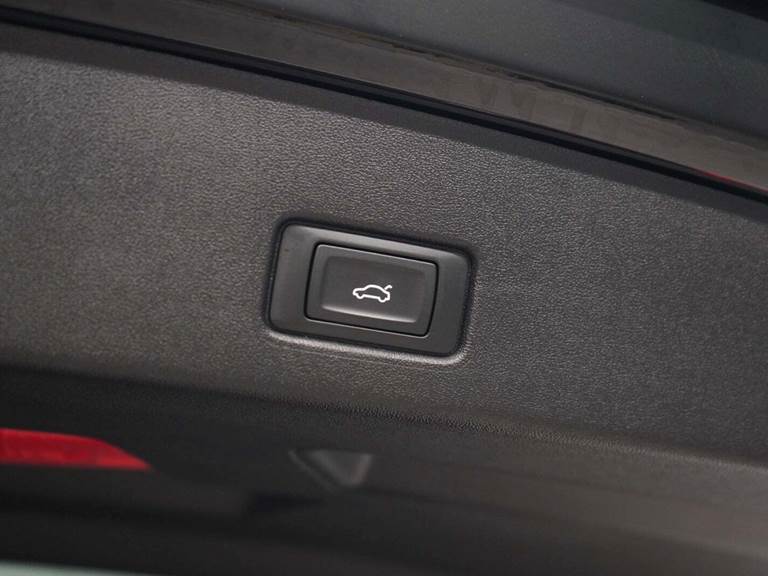 Audi Q4 e-tron 45 S-line