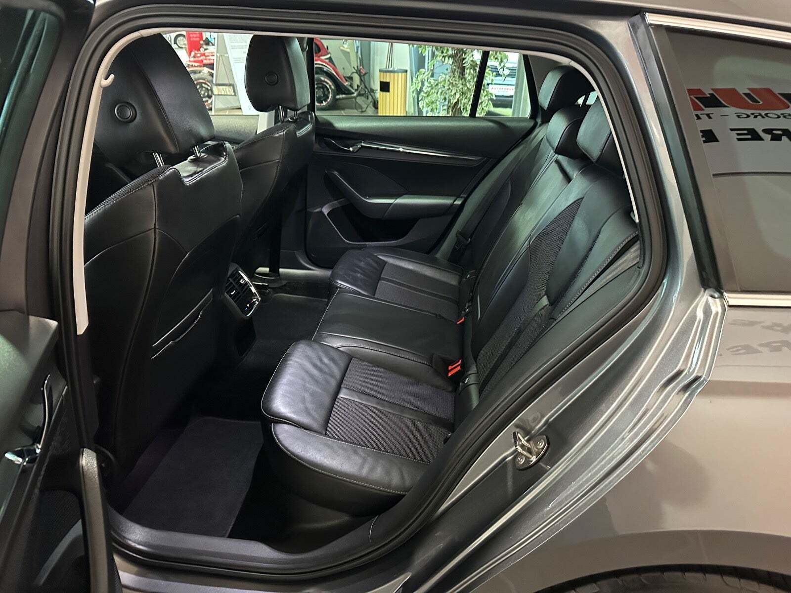 Skoda Octavia 2,0 TDi 150 Style Combi DSG