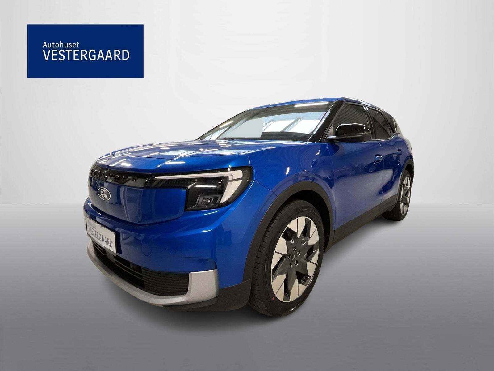 Ford Explorer 82 Premium Extended Range