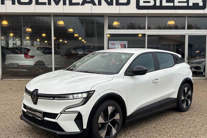Hvid Renault Megane E-Tech fra 2023 set udefra