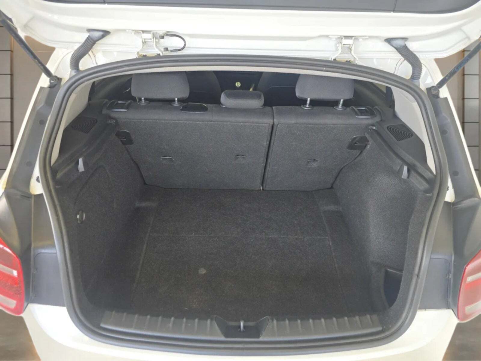 Hvid BMW 118d fra 2015