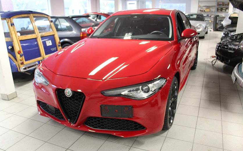 Alfa Romeo Giulia 2,0 T 200 Edizione aut.