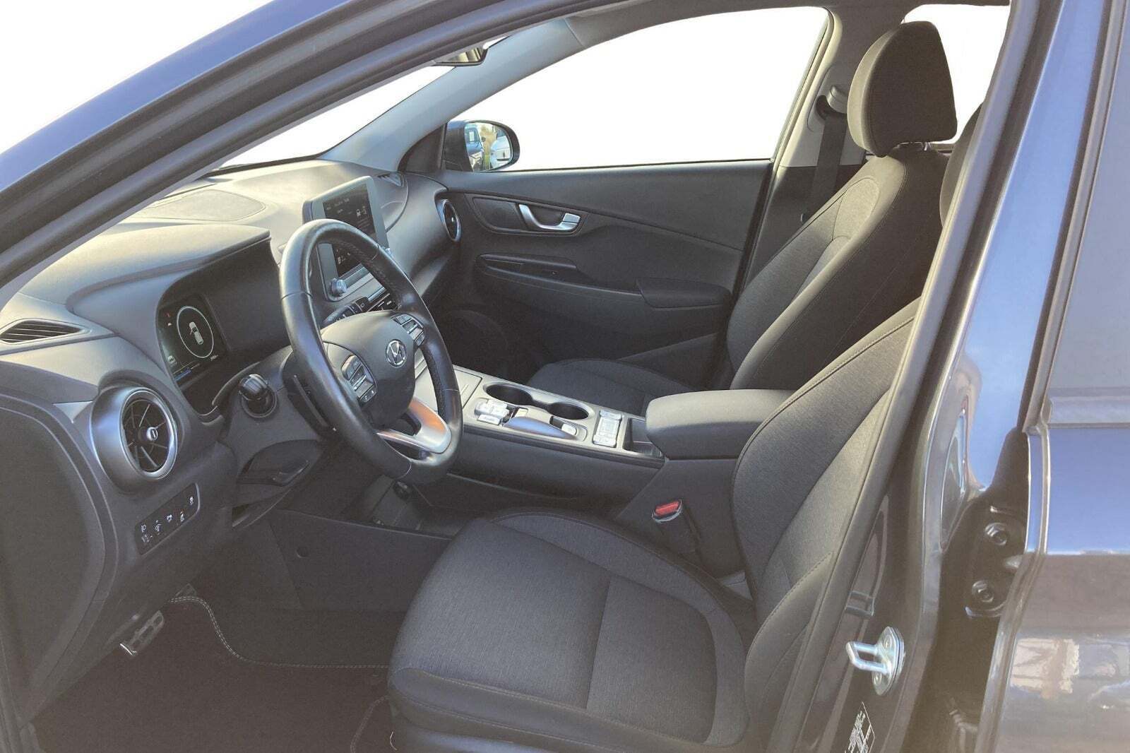 Hyundai Kona 64 EV Essential