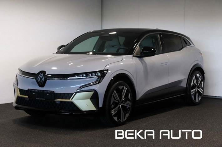 Grå Renault Megane E-Tech fra 2022 set udefra
