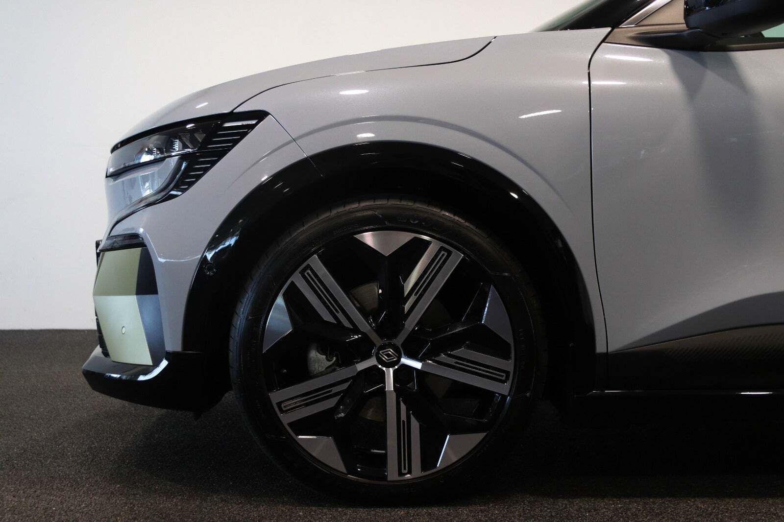 Renault Megane E-Tech 60 Iconic