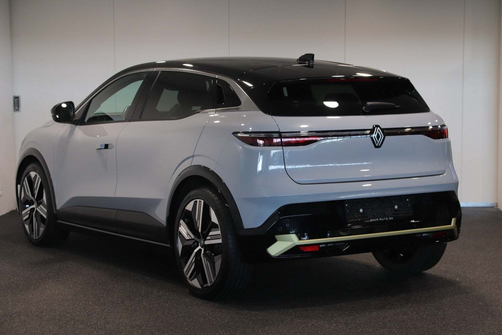 Renault Megane E-Tech 60 Iconic