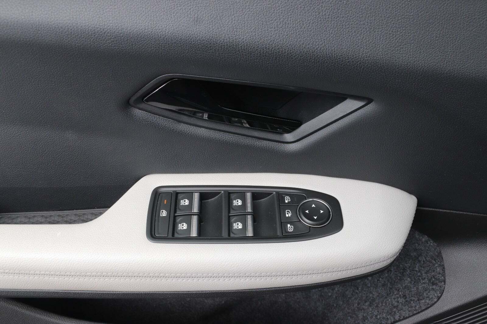 Grå Renault Megane E-Tech fra 2022