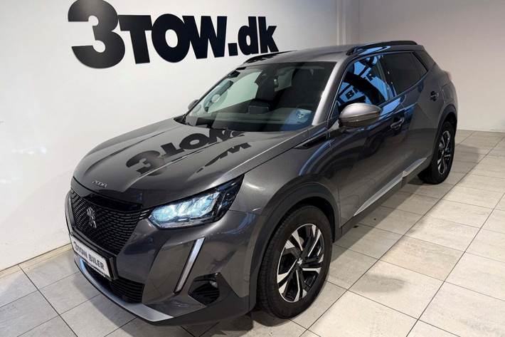 Grå Peugeot 2008 fra 2021 set udefra