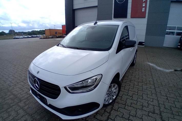 Hvid Mercedes Citan 110 fra 2023