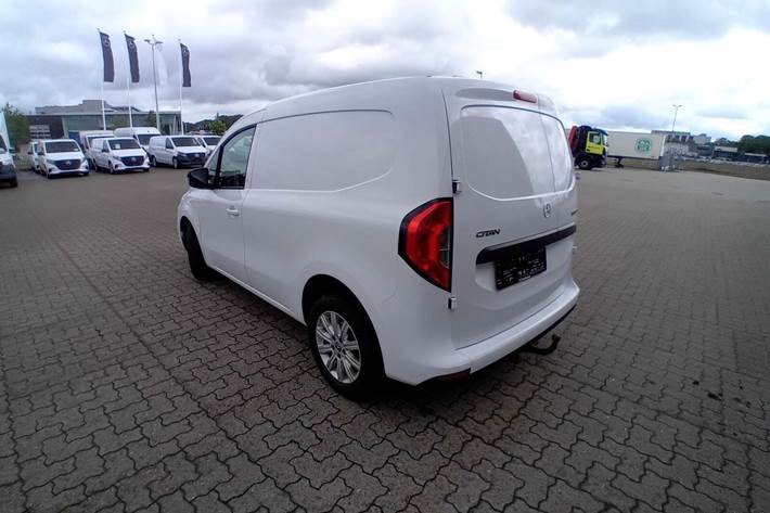 Hvid Mercedes Citan 110 fra 2023