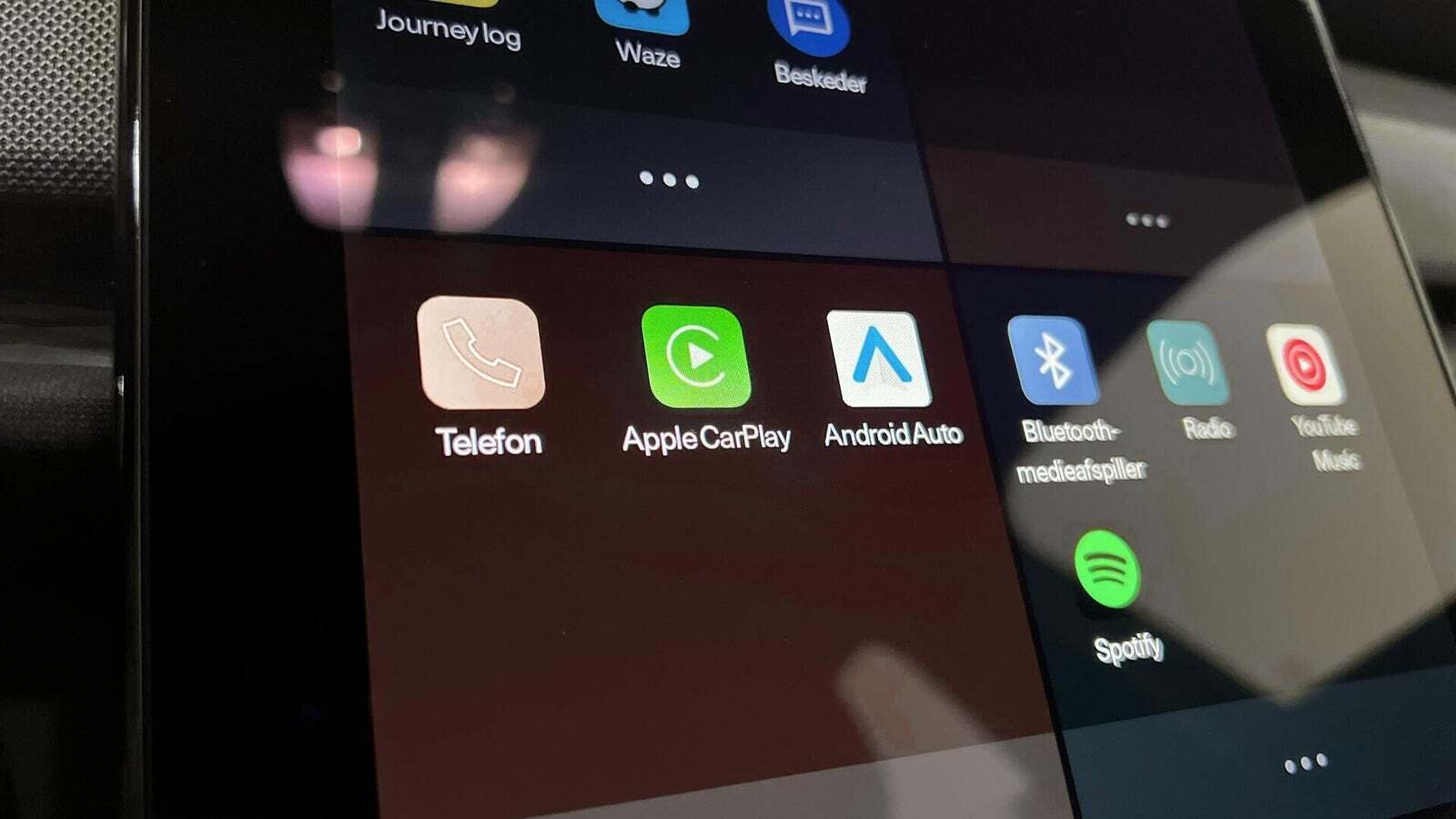 Sort Polestar 2 fra 2023