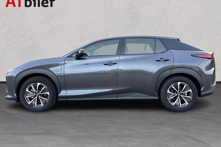 Grå Lexus RZ fra 2025