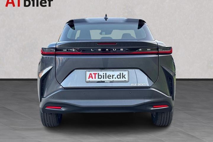 Grå Lexus RZ fra 2025
