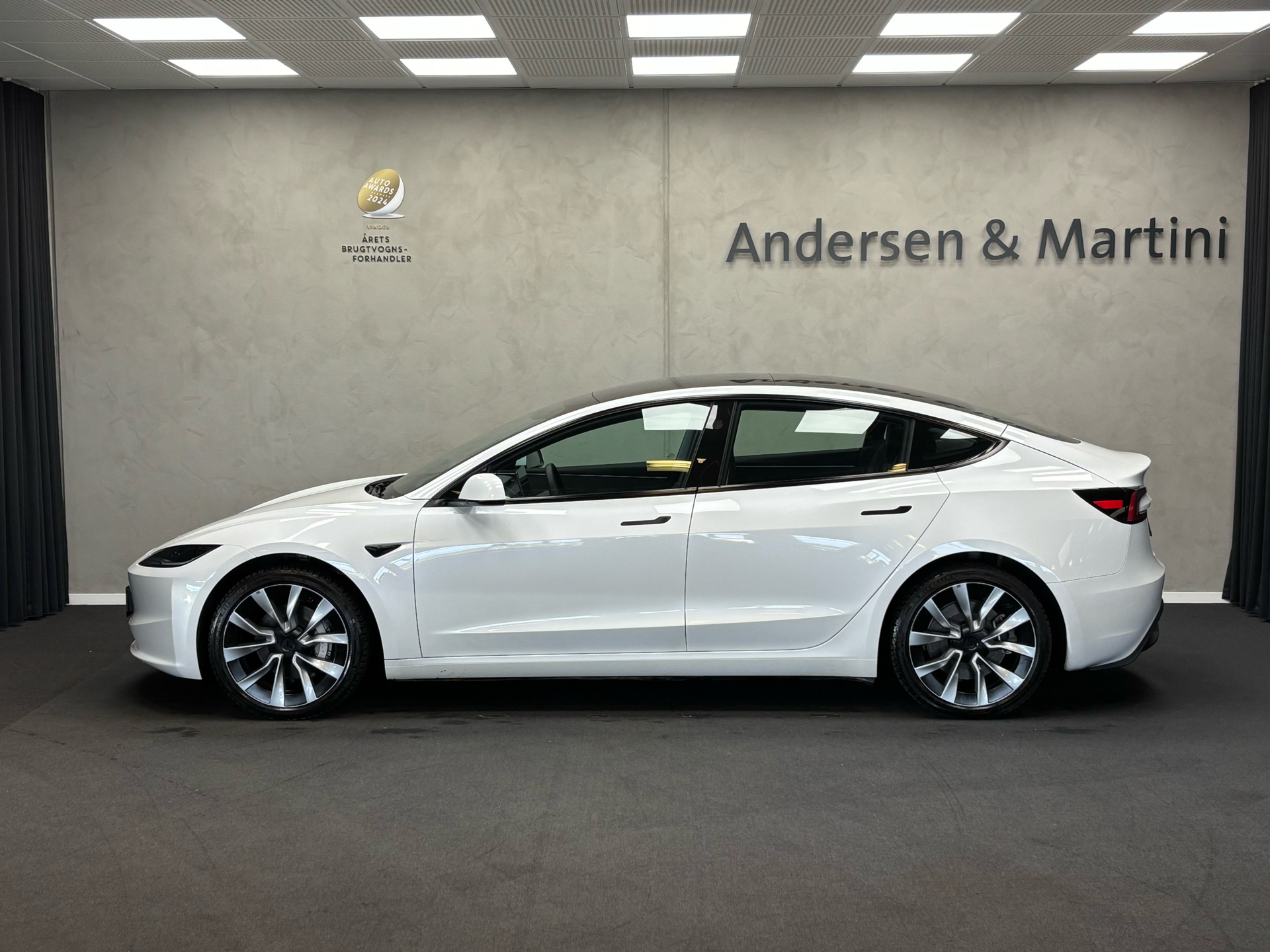 Tesla Model 3 EL 283HK Aut.