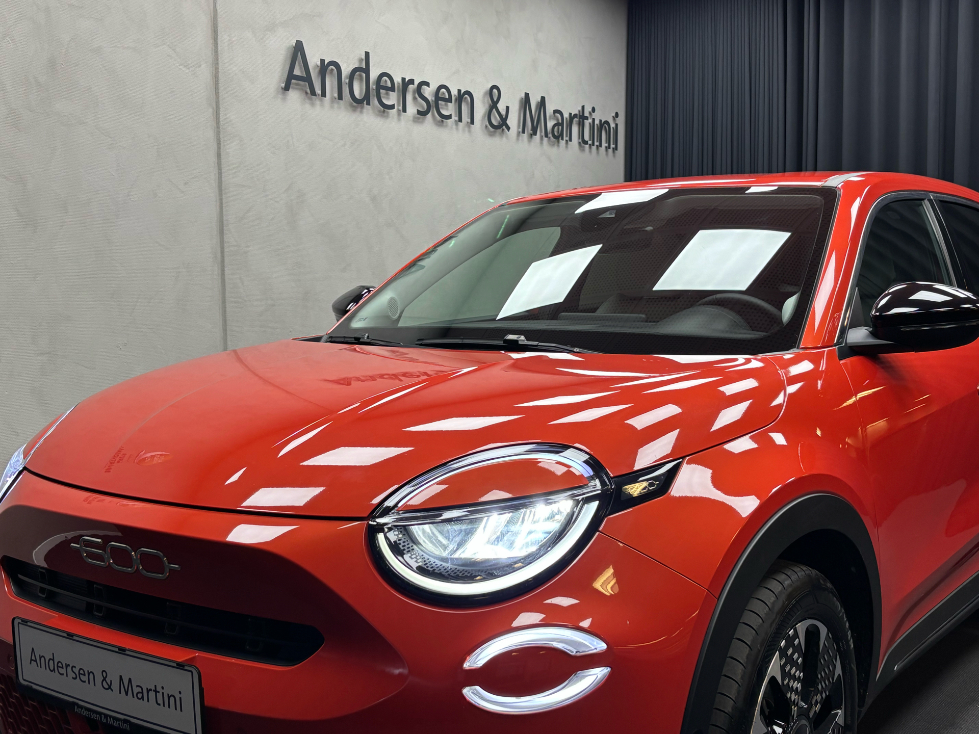 Orange Fiat 600e fra 2024