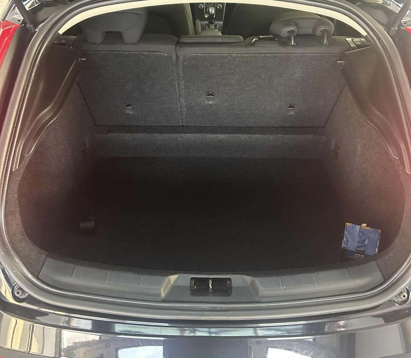 Sort Volvo V40 fra 2013