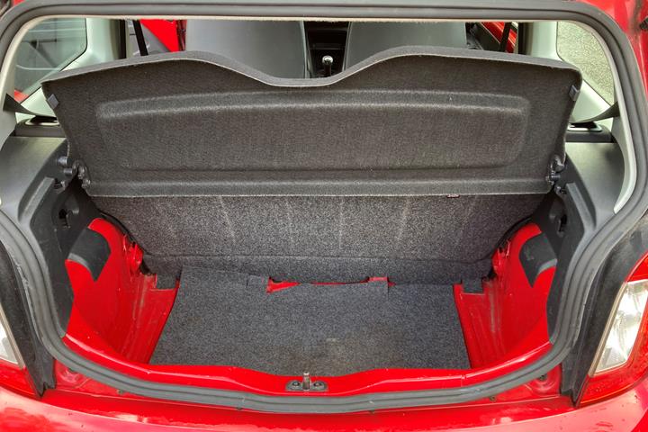 Rød Skoda Citigo fra 2012