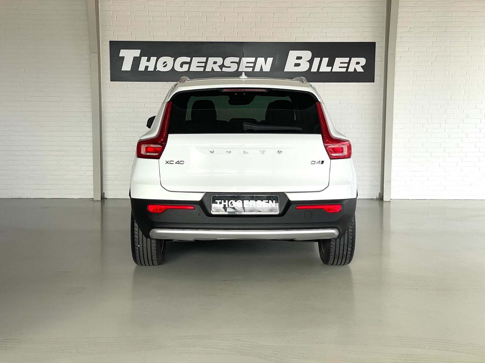 Volvo XC40 2,0 D4 190 Momentum aut. AWD