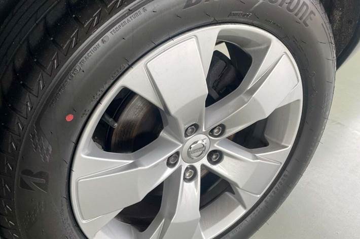 Hvid Volvo XC40 fra 2020