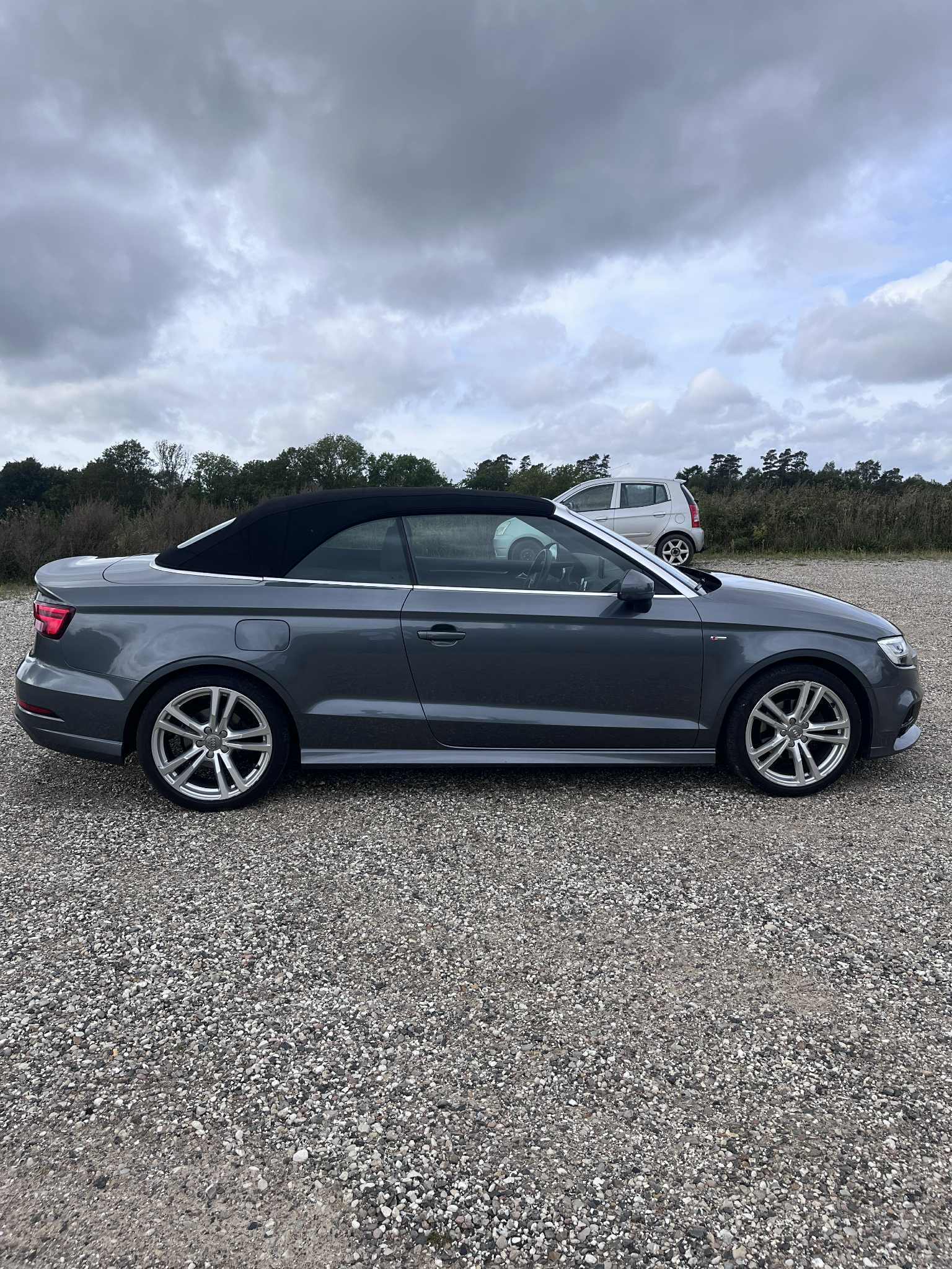 Grå Audi A3 Cabriolet fra 2020