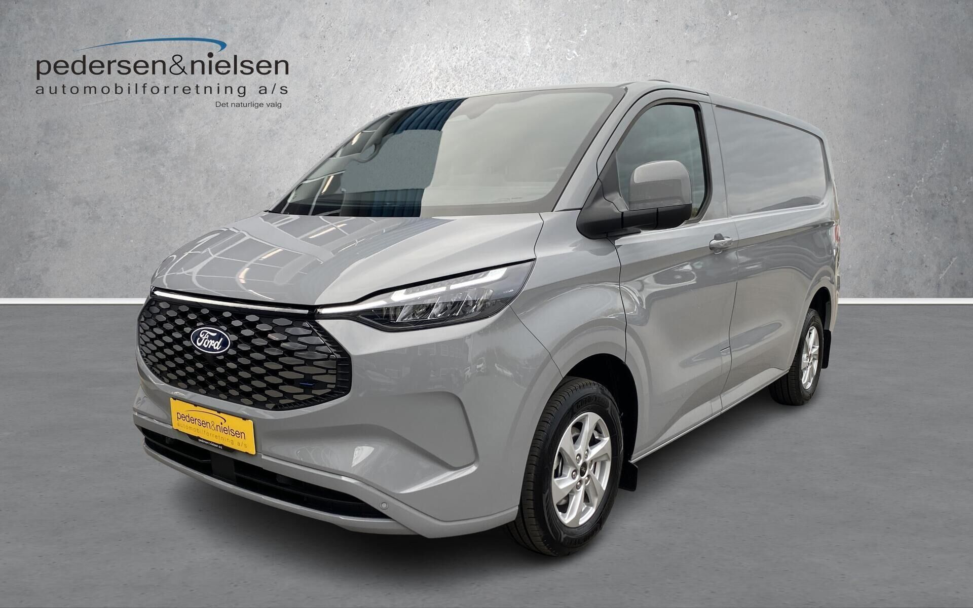 Ford E-Transit Custom 320 L1H1 EL Limited 136HK Van Aut.