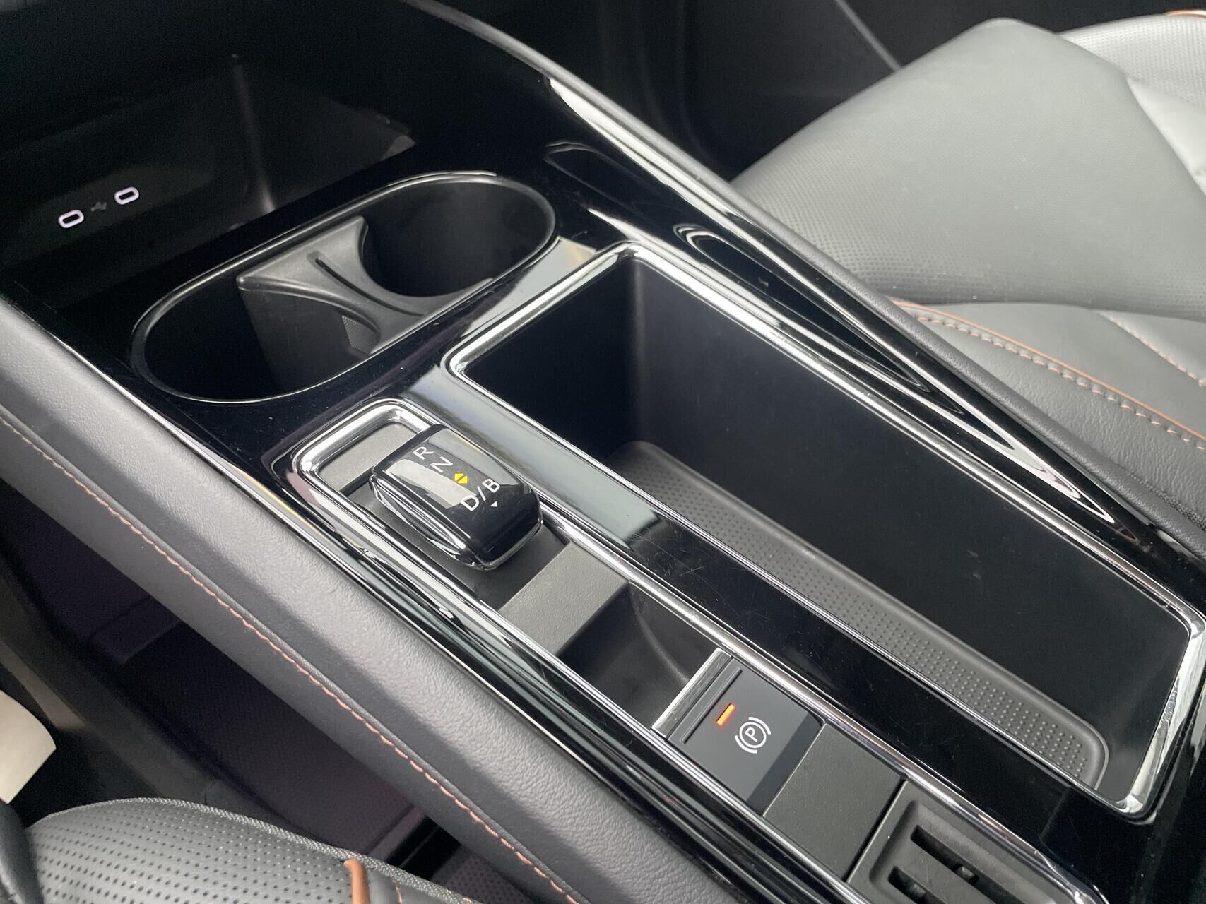 Sølv Skoda Enyaq iV fra 2021