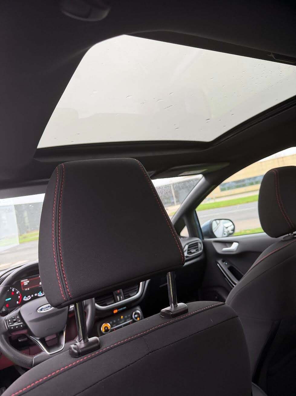 Grå Ford Fiesta fra 2019