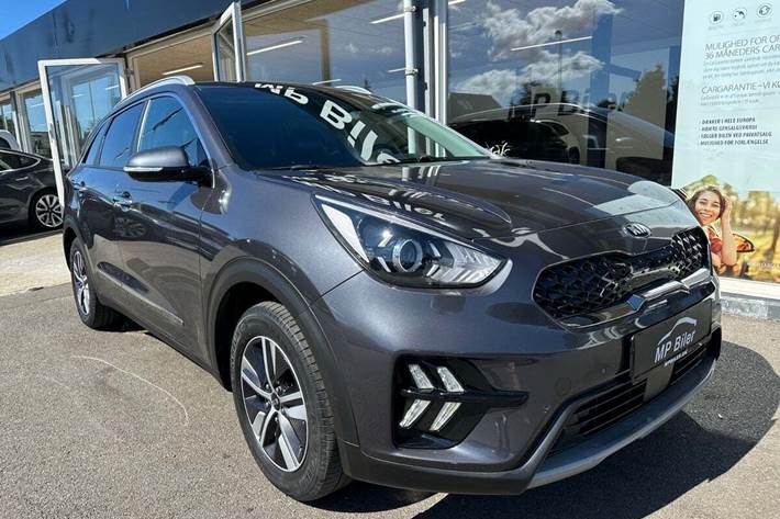 Grå Kia Niro fra 2020