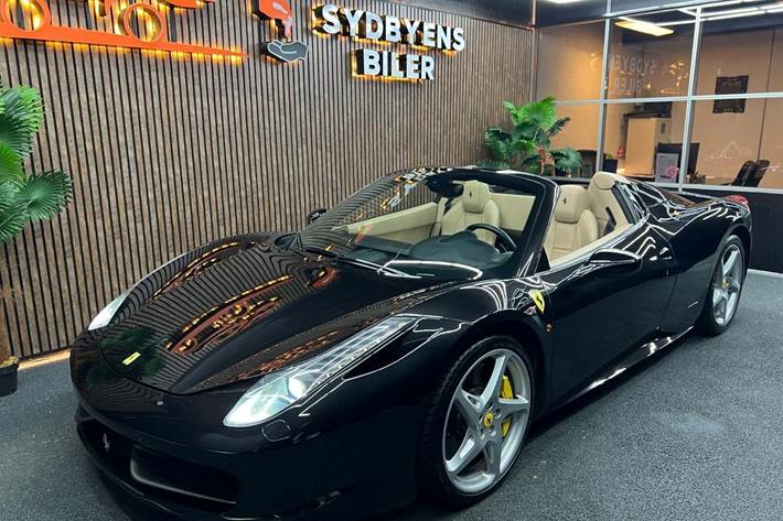 undefined Ferrari 458 fra 2014 set udefra
