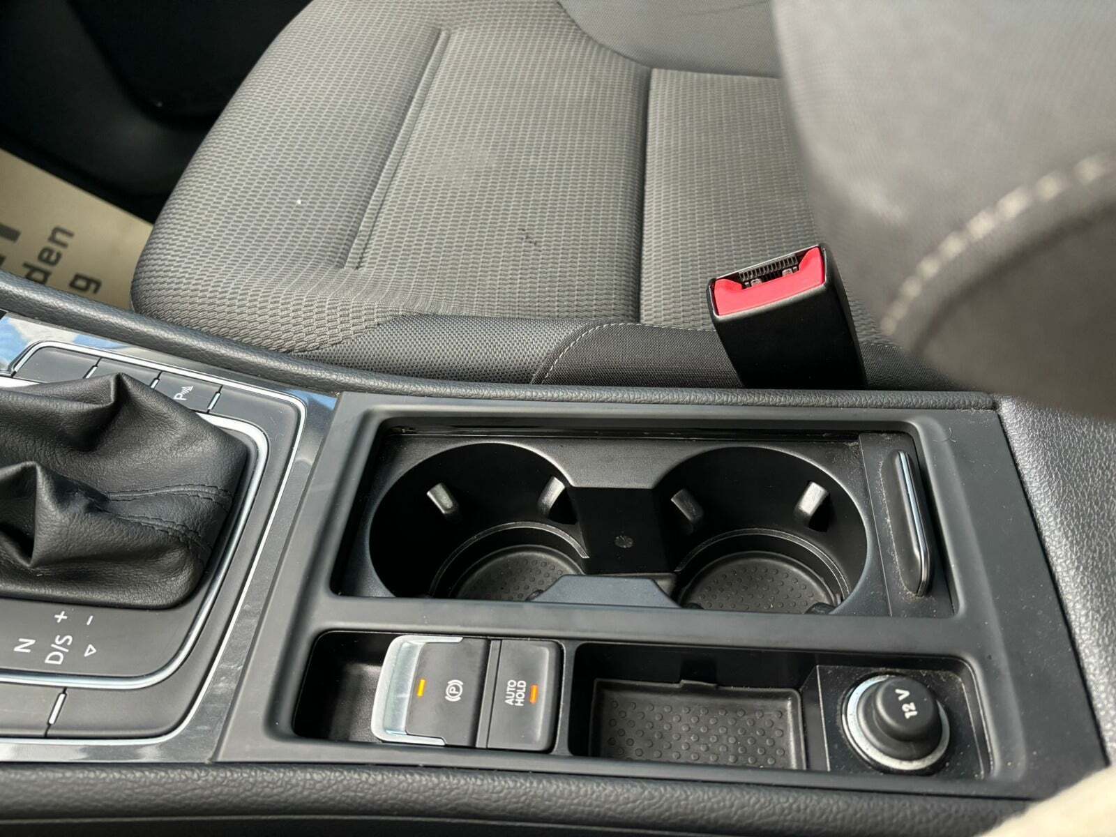 Hvid VW Golf VII fra 2019