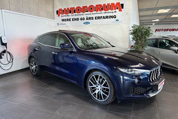 Blå Maserati Levante fra 2017