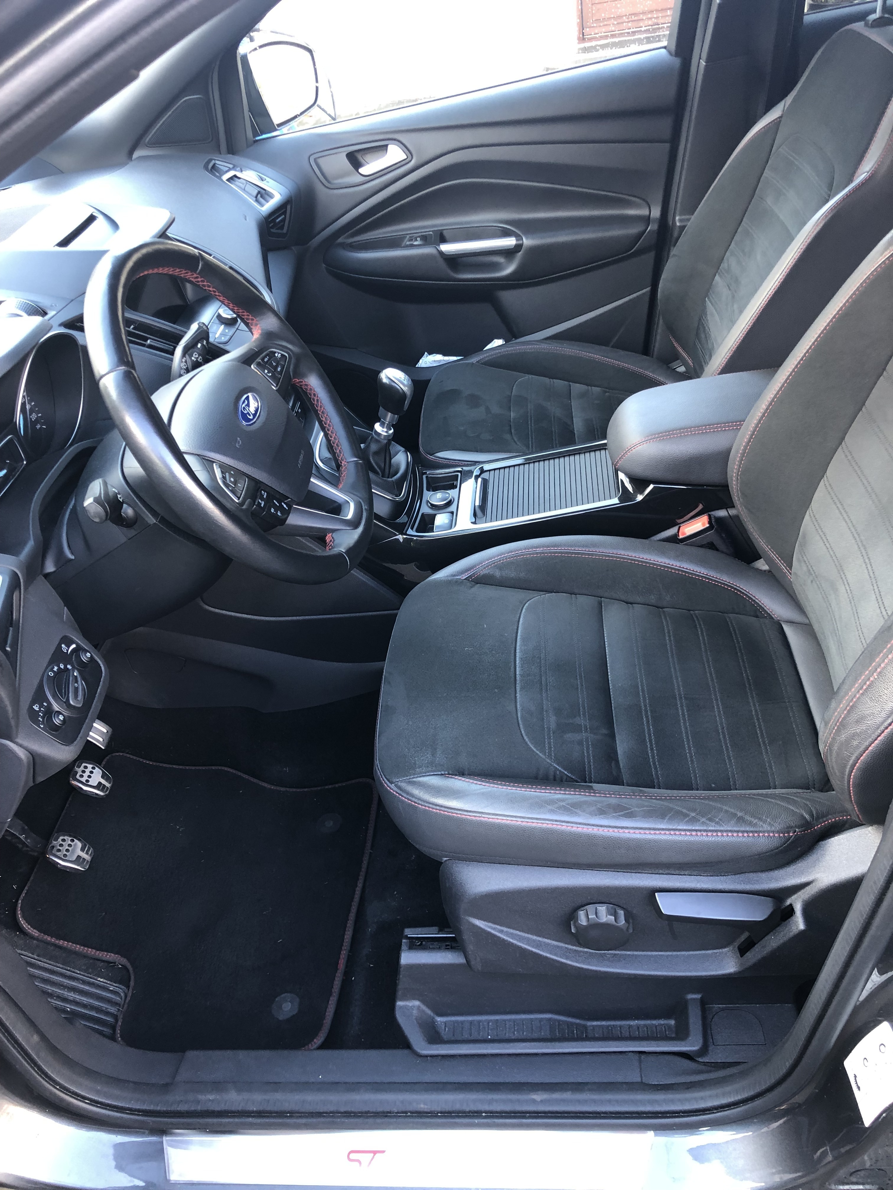 Ford Kuga 1,5 EcoBoost (150 HK ) SUV FWD M6