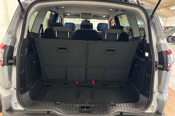 Sølv Ford S-MAX fra 2010