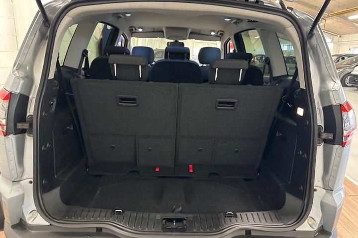 Sølv Ford S-MAX fra 2010