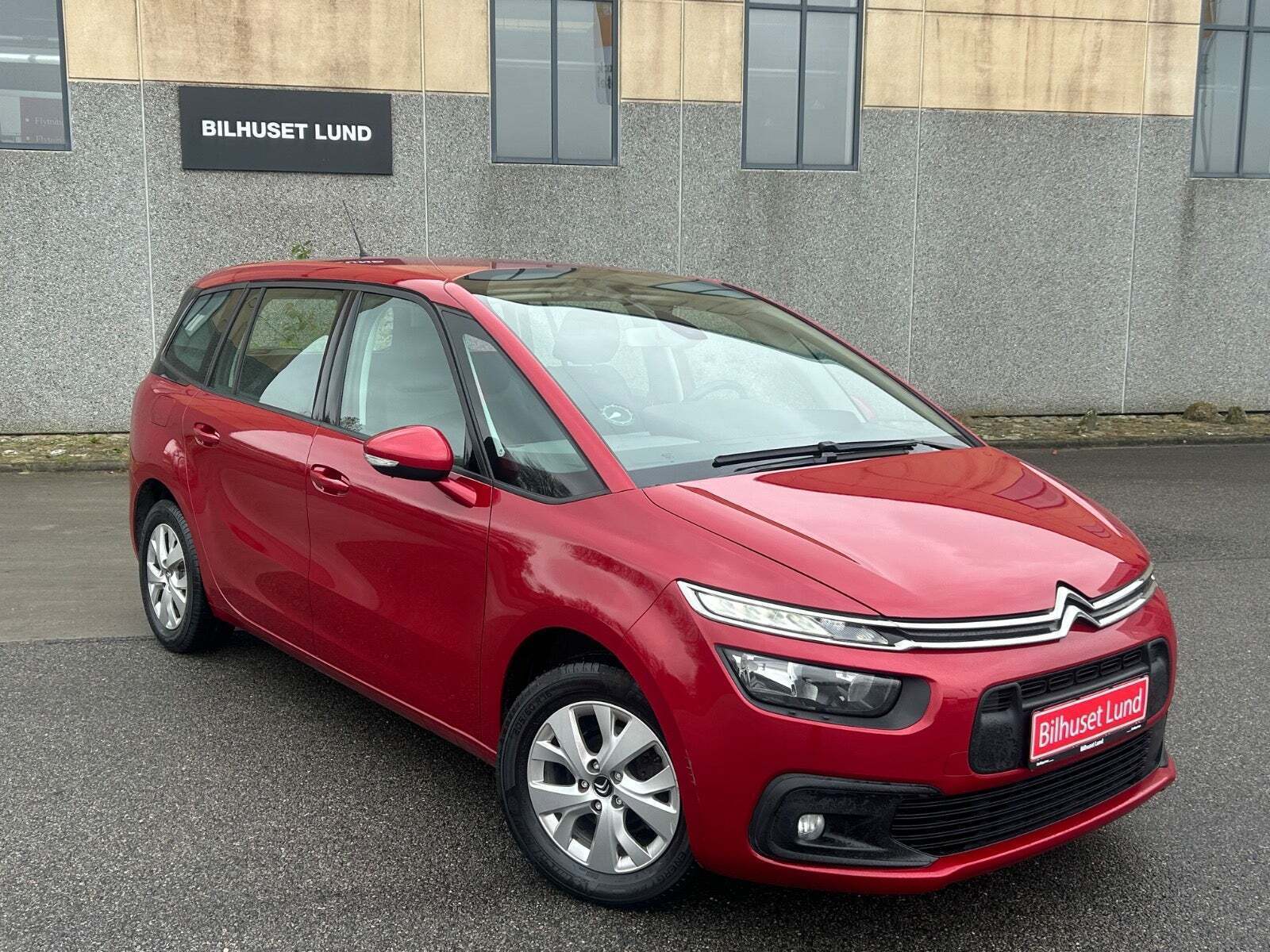 Rød Citroën Grand C4 Picasso fra 2018