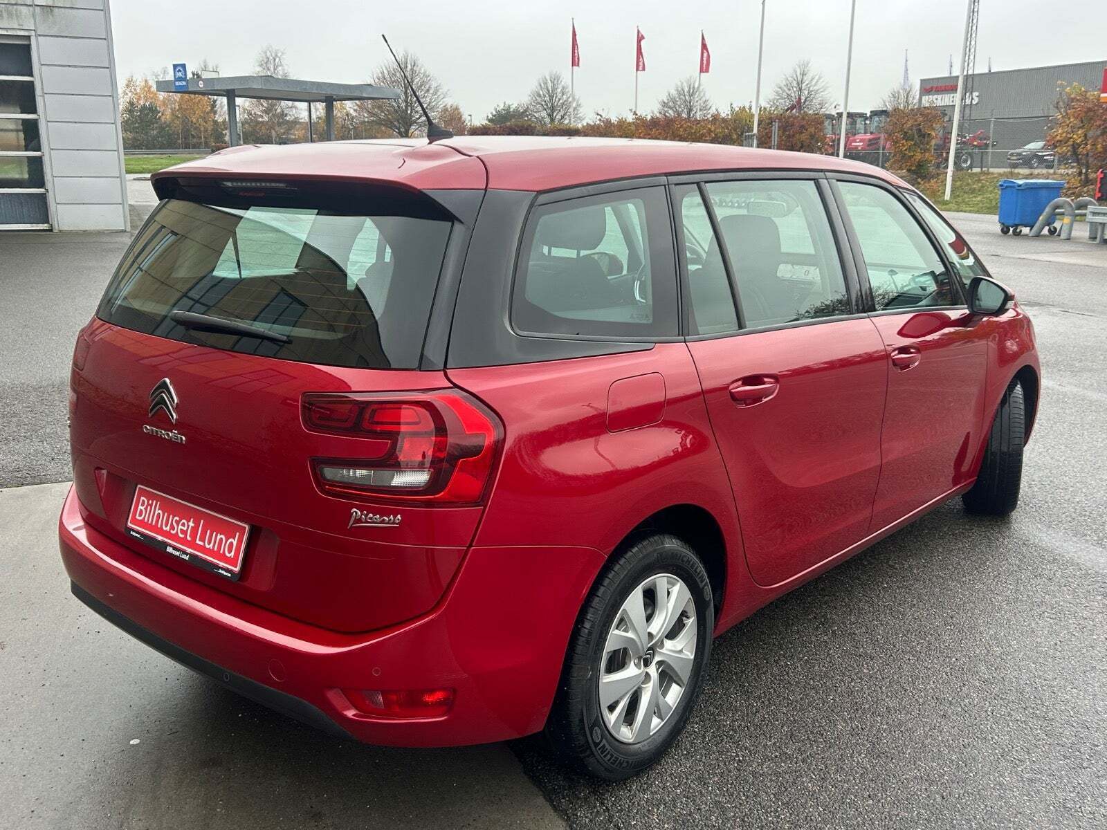 Rød Citroën Grand C4 Picasso fra 2018