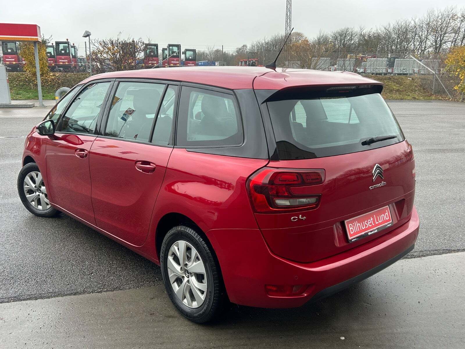 Rød Citroën Grand C4 Picasso fra 2018
