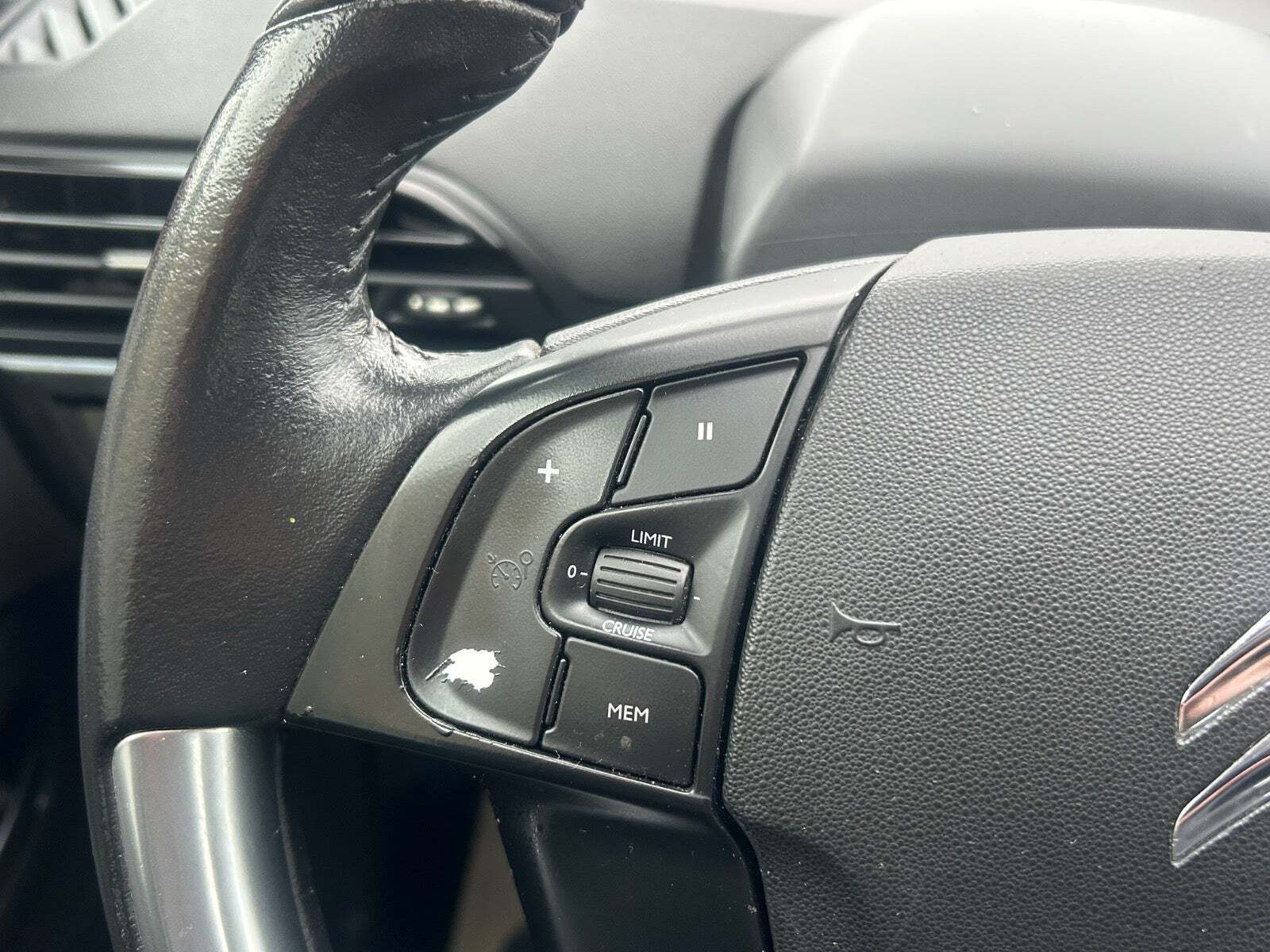 Rød Citroën Grand C4 Picasso fra 2018